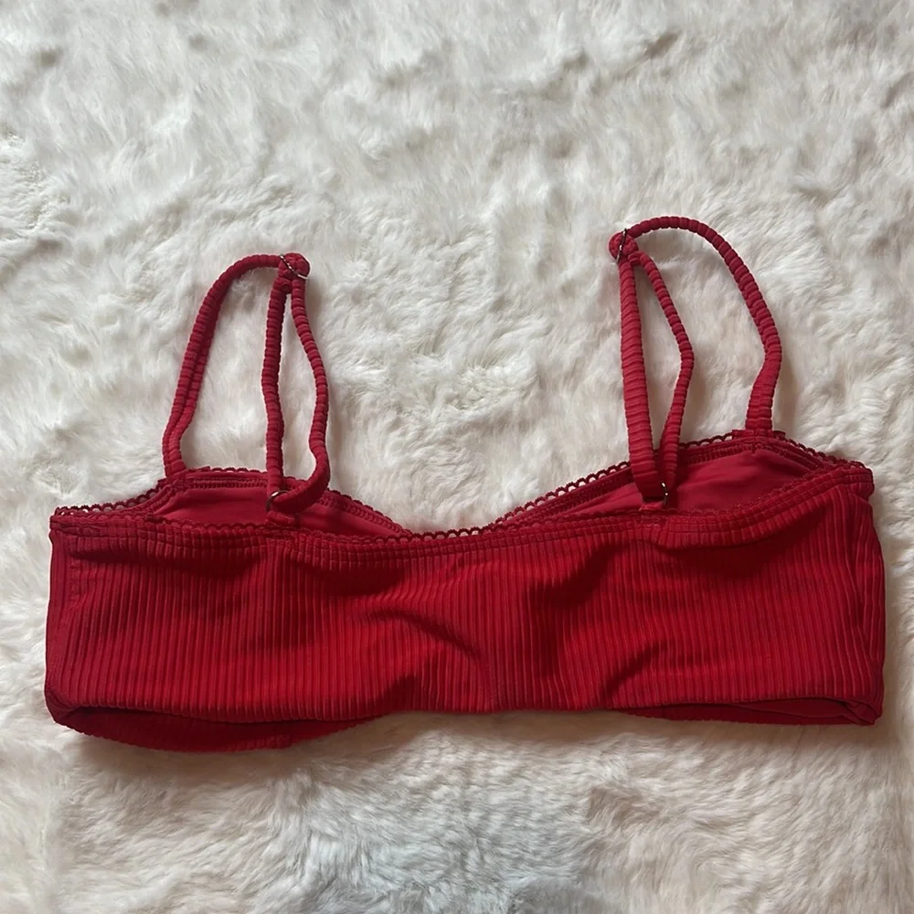 Frankie’s Bikinis Top - SIZE: S